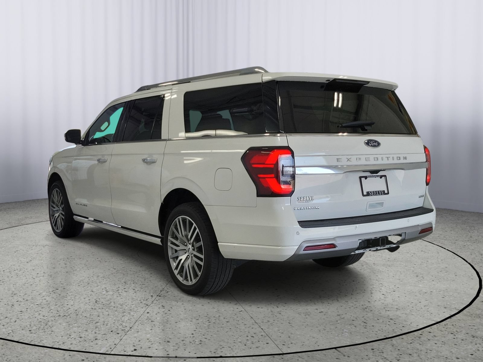 Certified 2023 Ford Expedition Max Platinum AWD/4WD image 3