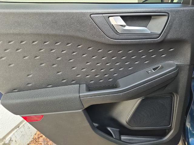 Certified 2020 Ford Escape SE image 14