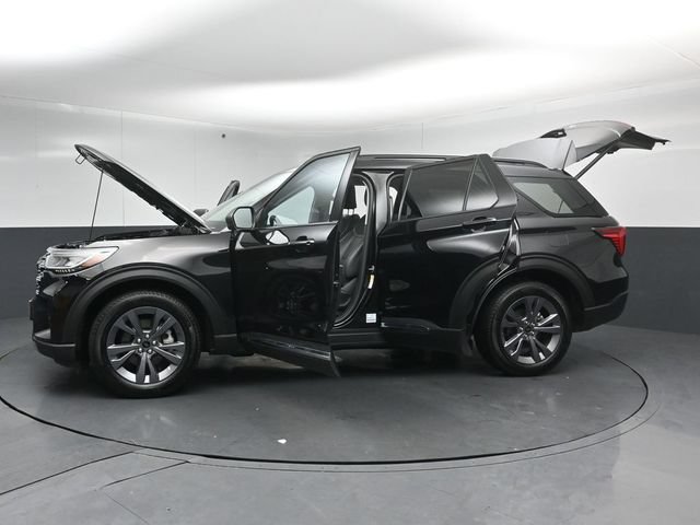 Certified 2025 Ford Explorer Active w/ Active Comfort Package AWD/4WD image 57