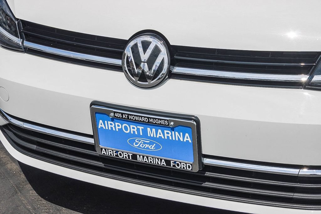 Used 2020 Volkswagen Golf 4-Door FWD image 6