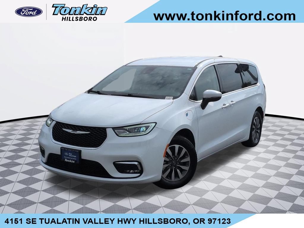 Used 2023 Chrysler Pacifica Touring-L