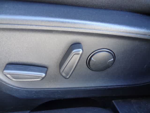 Certified 2024 Ford Escape Active AWD/4WD image 7