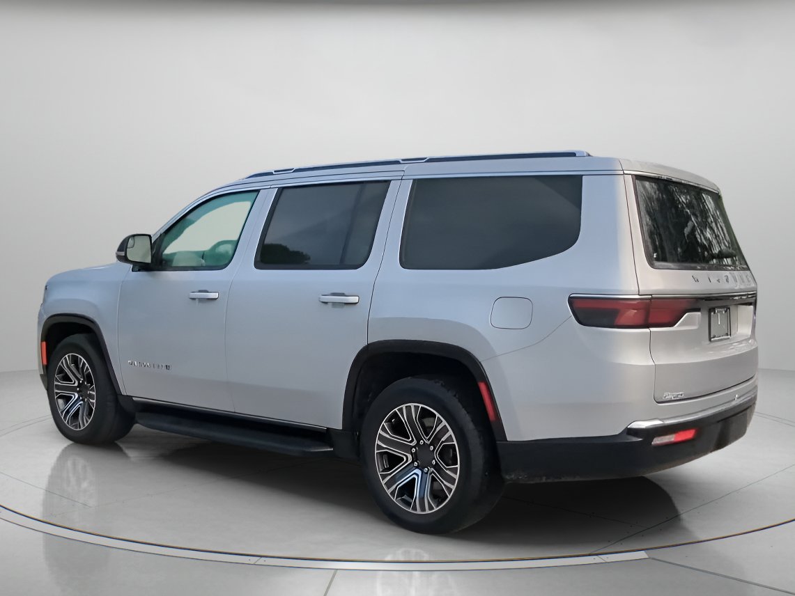 Used 2024 Jeep Wagoneer Series II w/ Flexible Seating Group RWD image 21