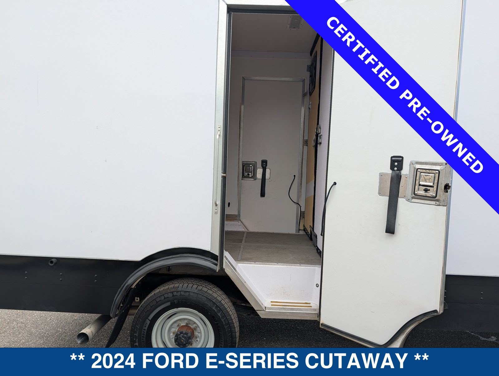 Certified 2024 Ford E-350 and Econoline 350 Super Duty w/ Power Windows & Locks Group RWD image 16