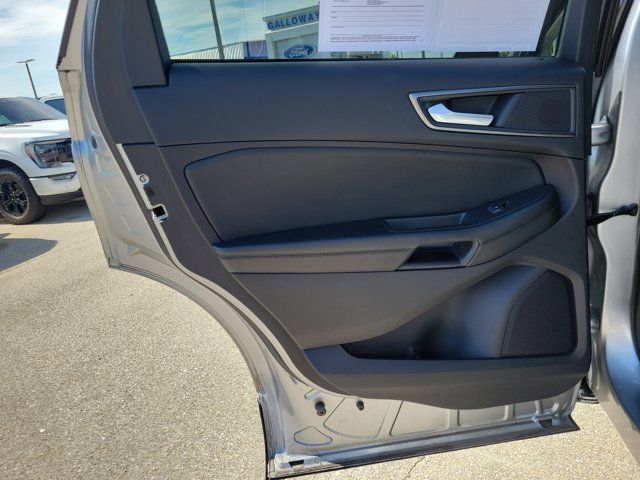 Certified 2020 Ford Edge SE FWD image 14