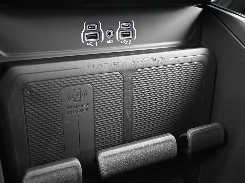 Used 2025 RAM 1500 Laramie image 23