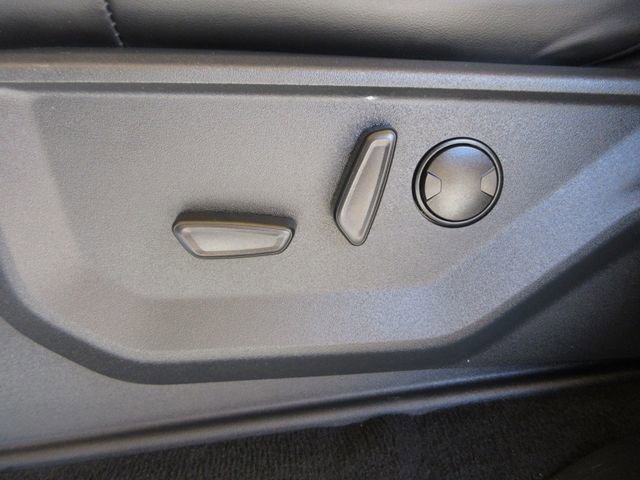 Certified 2025 Ford Expedition Max Platinum image 13