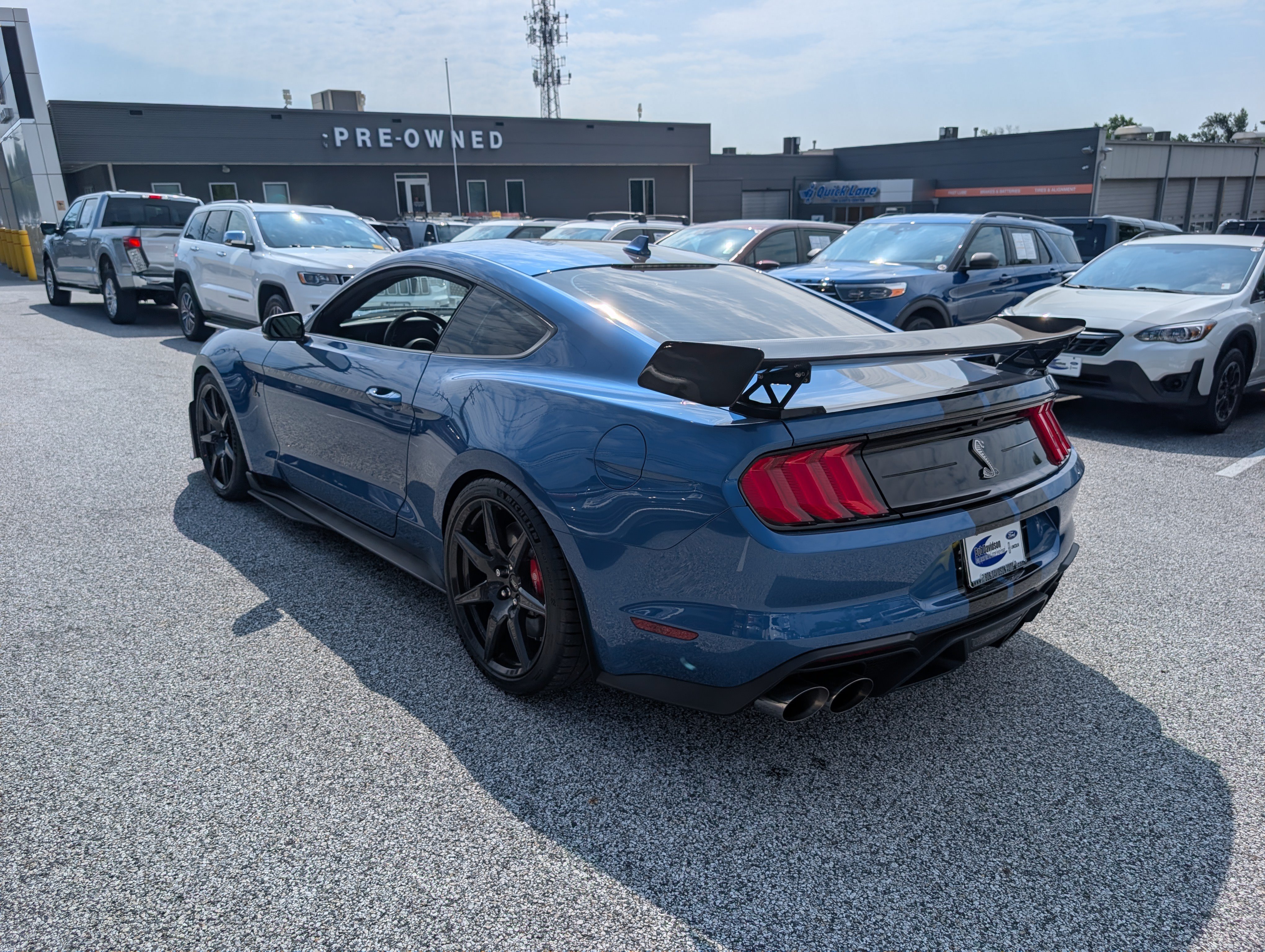 Certified 2020 Ford Mustang Shelby GT500 w/ Carbon Fiber Track Pack RWD image 5