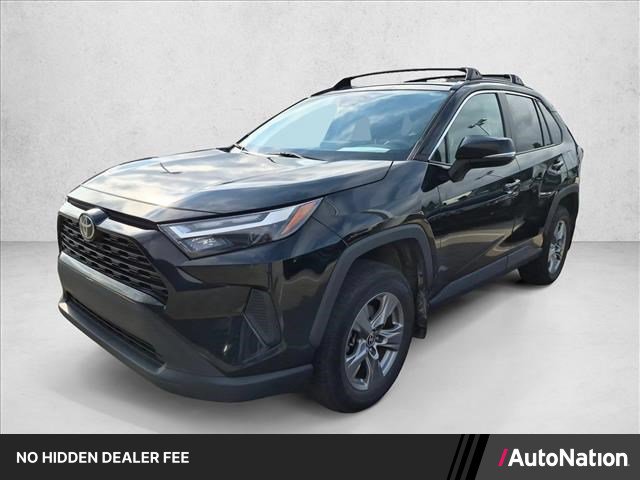 Used 2022 Toyota RAV4 XLE w/ Convenience Package AWD/4WD image 1