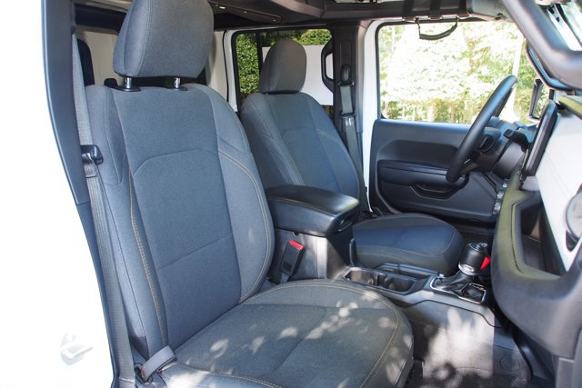 Used 2024 Jeep Wrangler Unlimited Sport AWD/4WD image 11