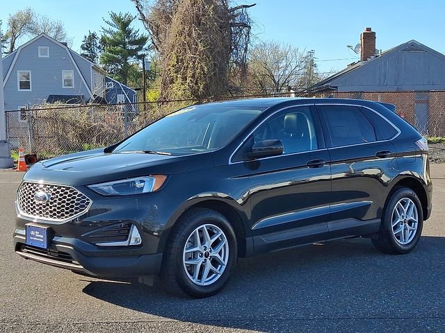 Certified 2023 Ford Edge SEL w/ Convenience Package AWD/4WD image 3