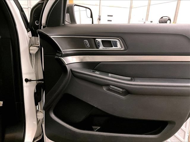 Certified 2018 Ford Explorer XLT AWD/4WD image 23
