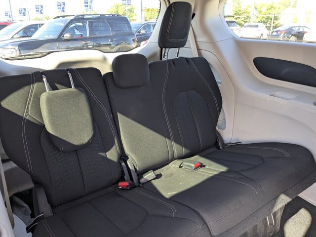 Used 2023 Chrysler Voyager LX FWD image 24