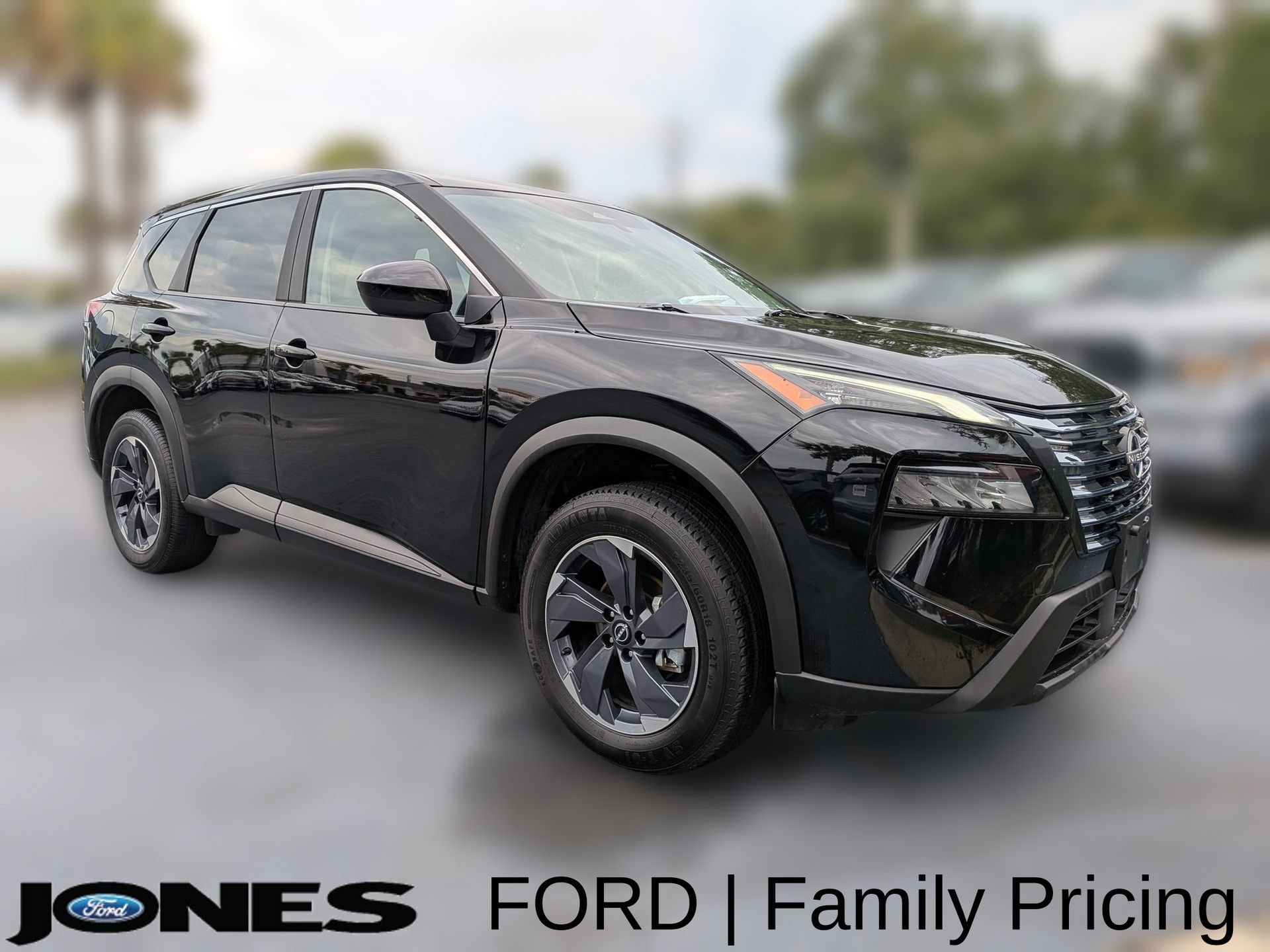 Used 2025 Nissan Rogue SV