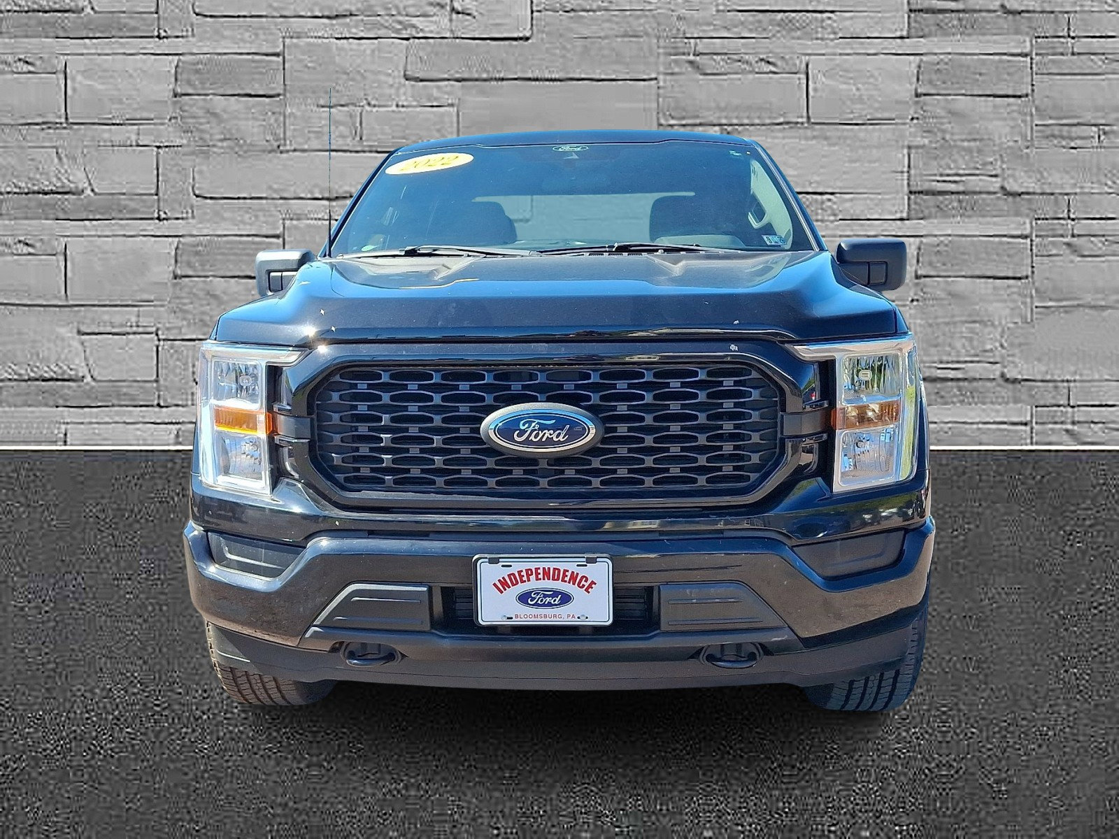 Certified 2022 Ford F150 XL w/ STX Appearance Package image 3