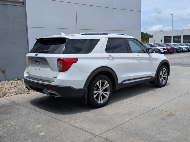 Certified 2020 Ford Explorer Platinum w/ Premium Technology Package AWD/4WD image 4