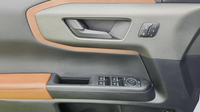 Certified 2025 Ford Bronco Sport Outer Banks w/ Outer Banks Tech Package+ AWD/4WD image 21