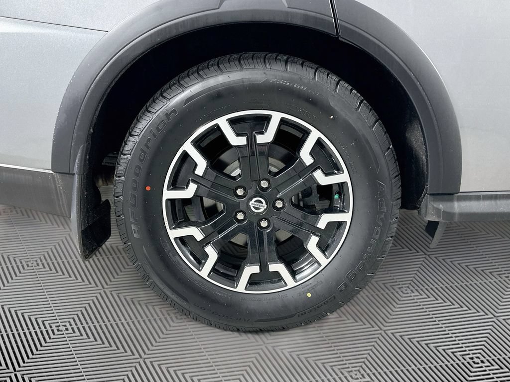 Used 2020 Nissan Pathfinder SL AWD/4WD image 37
