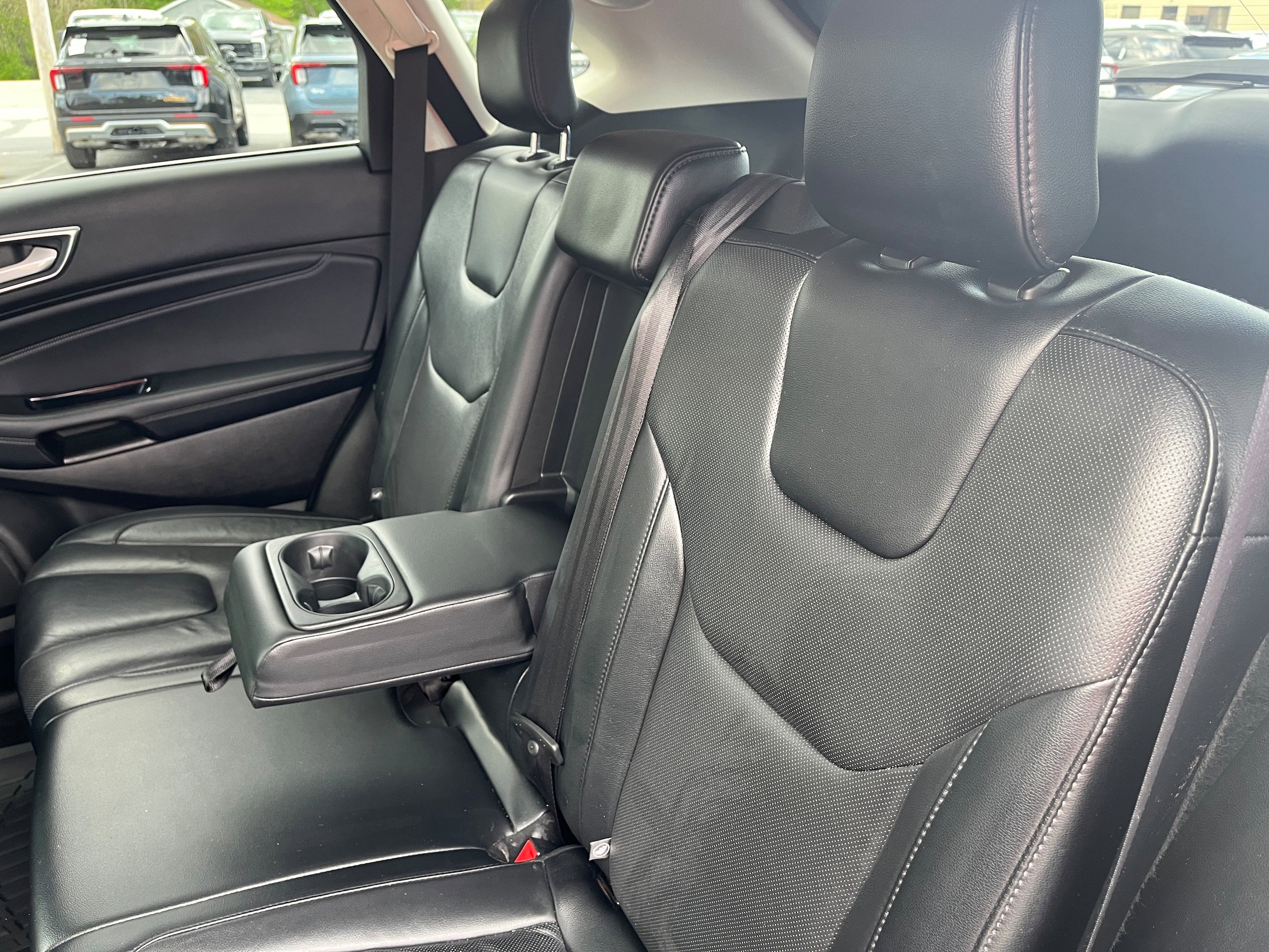 Certified 2019 Ford Edge Titanium w/ Equipment Group 301A AWD/4WD image 11