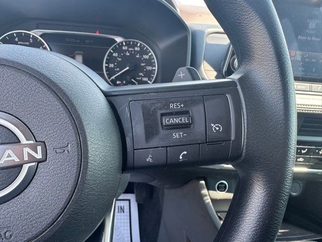 Used 2023 Nissan Rogue S AWD/4WD image 18