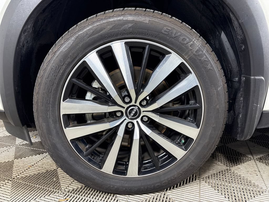 Used 2024 Nissan Pathfinder Platinum FWD image 8