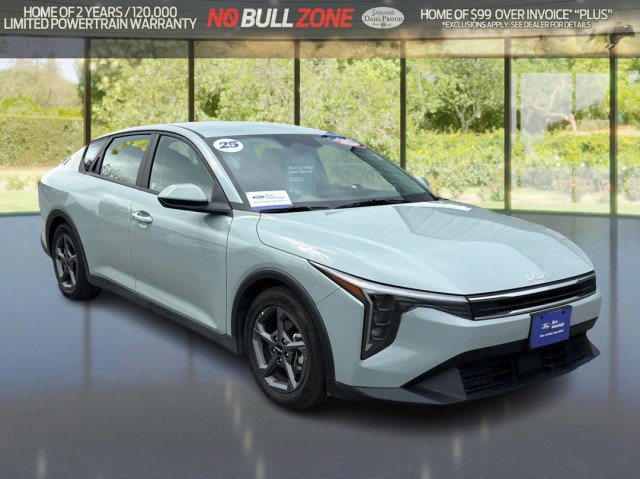 Used 2025 Kia K4 FWD image 7