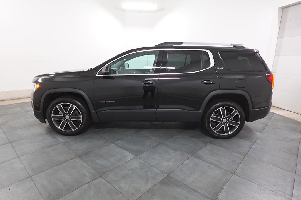 Used 2023 GMC Acadia SLT w/ Technology Package image 2