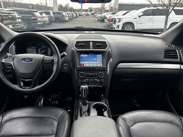 Certified 2018 Ford Explorer XLT w/ Equipment Group 202A image 16