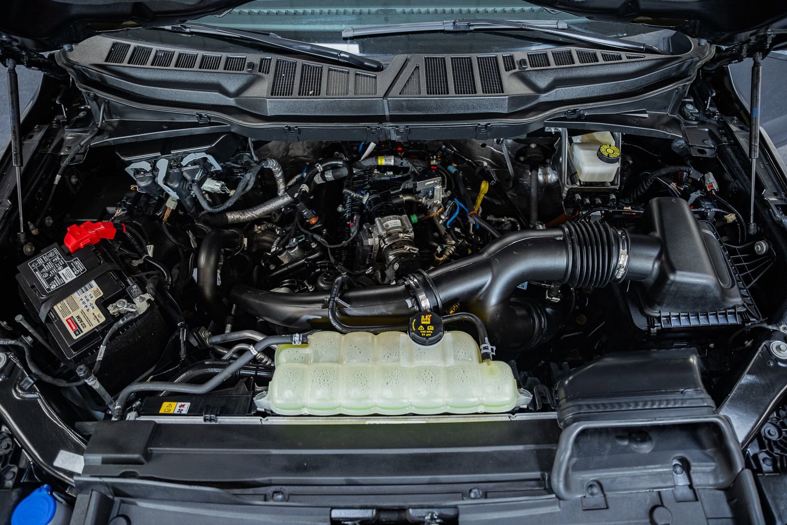 Certified 2023 Ford F150 Lariat w/ Equipment Group 502A High image 27