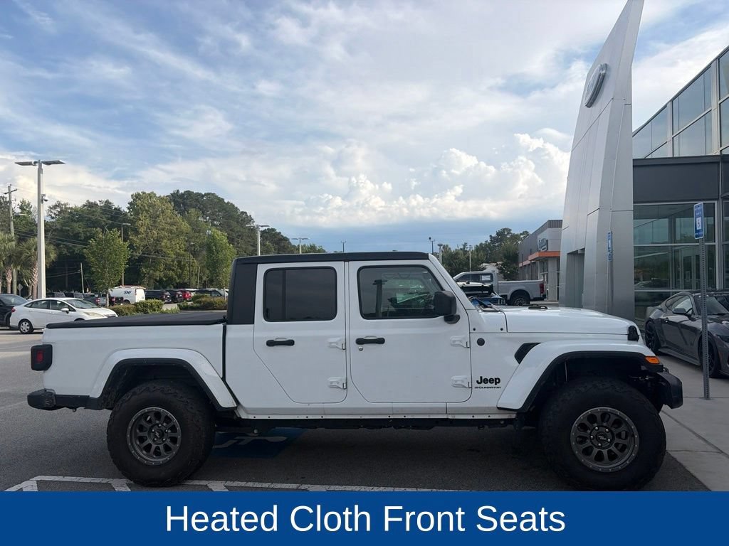 Used 2024 Jeep Gladiator Sport AWD/4WD image 2
