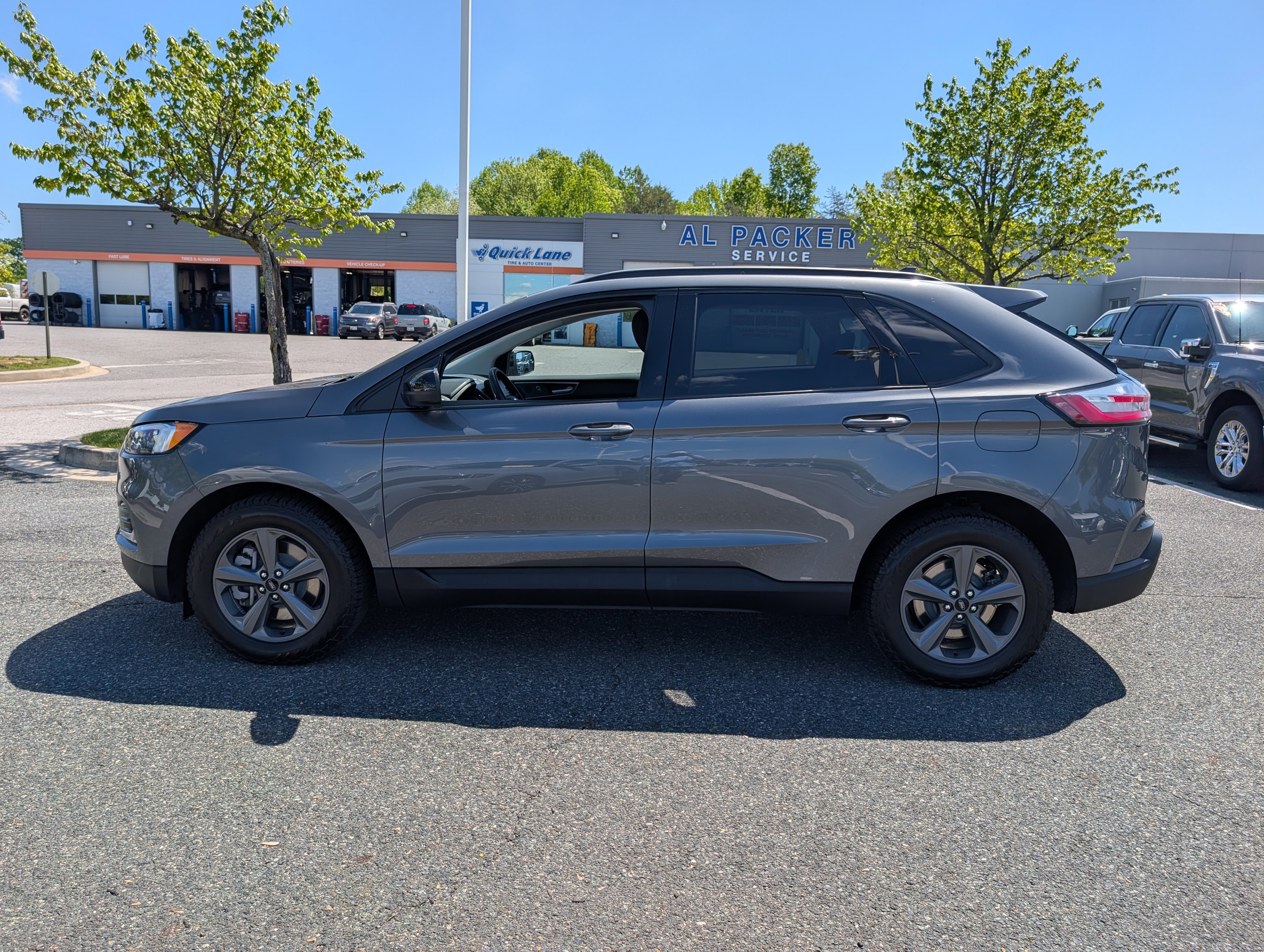 Certified 2024 Ford Edge SEL w/ Sport Appearance Package AWD/4WD image 6