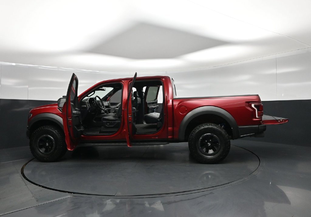 Certified 2017 Ford F150 Raptor w/ Equipment Group 802A Luxury AWD/4WD image 32
