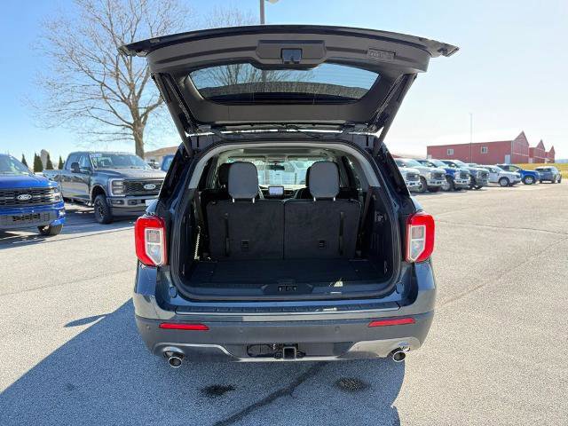 Certified 2022 Ford Explorer XLT w/ Equipment Group 202A image 29