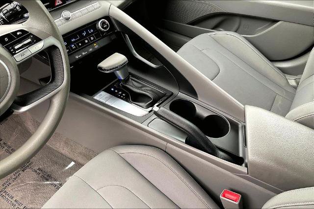 Used 2024 Hyundai Elantra SEL FWD image 14