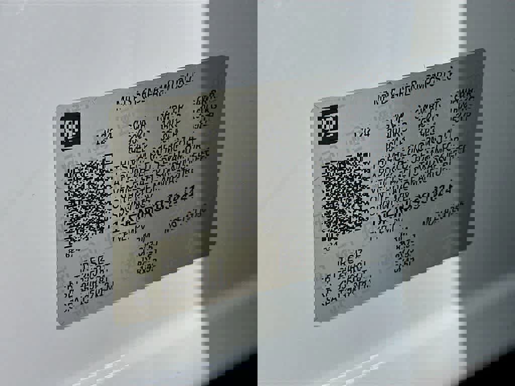 Used 2025 GMC Acadia Elevation image 25