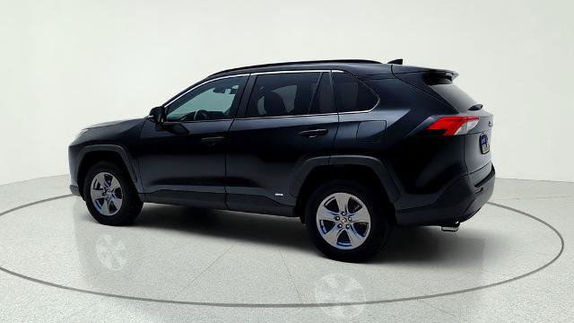 Used 2025 Toyota RAV4 XLE AWD/4WD image 5