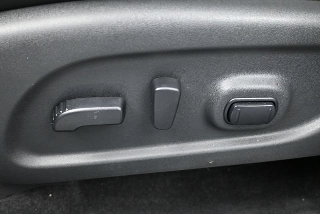 Used 2024 Nissan Murano SV FWD image 11