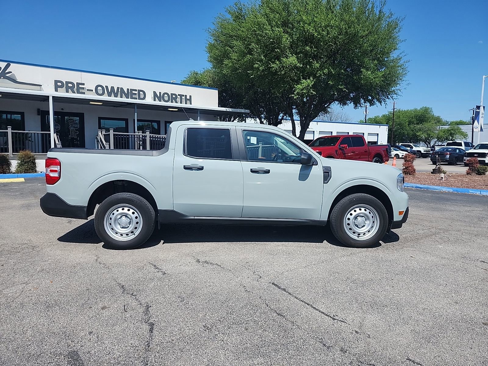 Certified 2024 Ford Maverick XL image 2