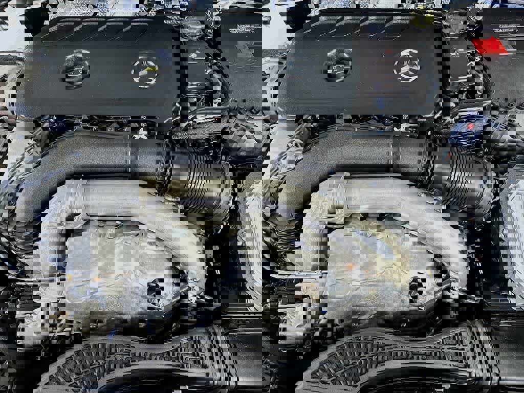 Used 2025 Mercedes-Benz GLA 250 4MATIC image 12