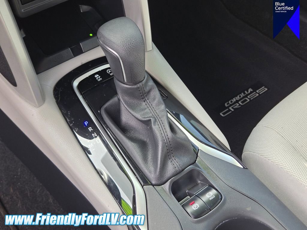 Used 2024 Toyota Corolla Cross LE w/ Moonroof Package FWD image 23