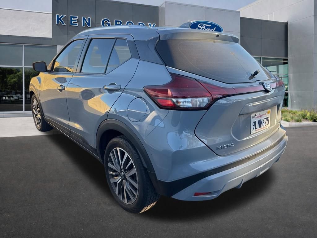 Used 2021 Nissan Kicks SV image 5