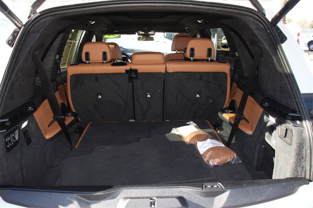 Used 2023 BMW X7 xDrive40i w/ M Sport Package image 24