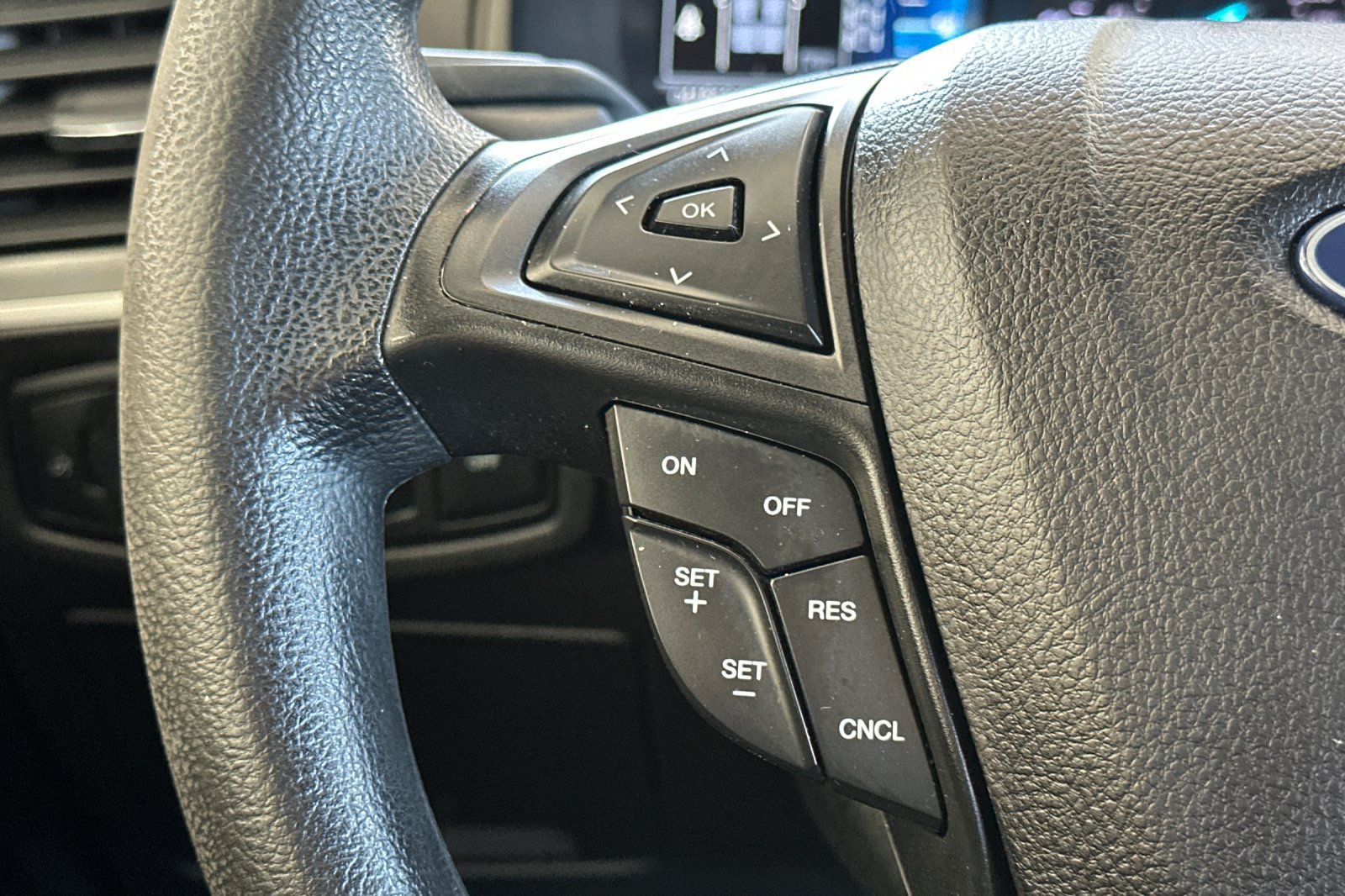 Certified 2024 Ford Edge SE w/ Black Appearance Package AWD/4WD image 26