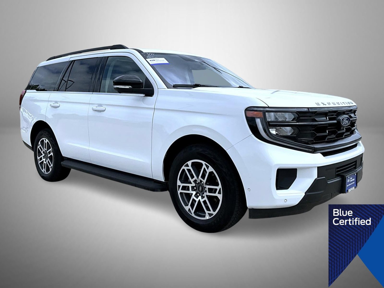 Certified 2025 Ford Expedition Active AWD/4WD image 3