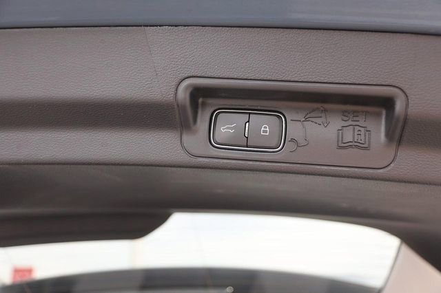 Certified 2025 Ford Explorer Active w/ Active Comfort Package AWD/4WD image 8