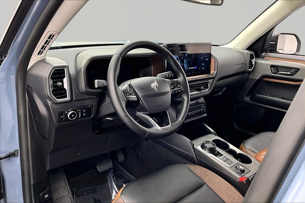 Certified 2025 Ford Bronco Sport Outer Banks w/ Outer Banks Tech Package+ AWD/4WD image 14