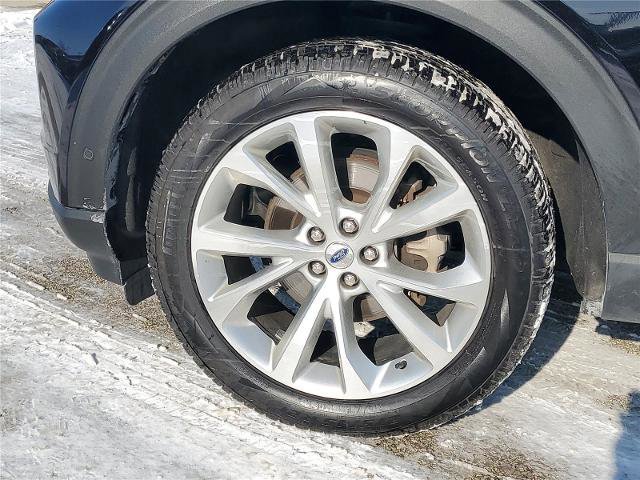 Certified 2022 Ford Explorer Platinum w/ Equipment Group 601A image 32