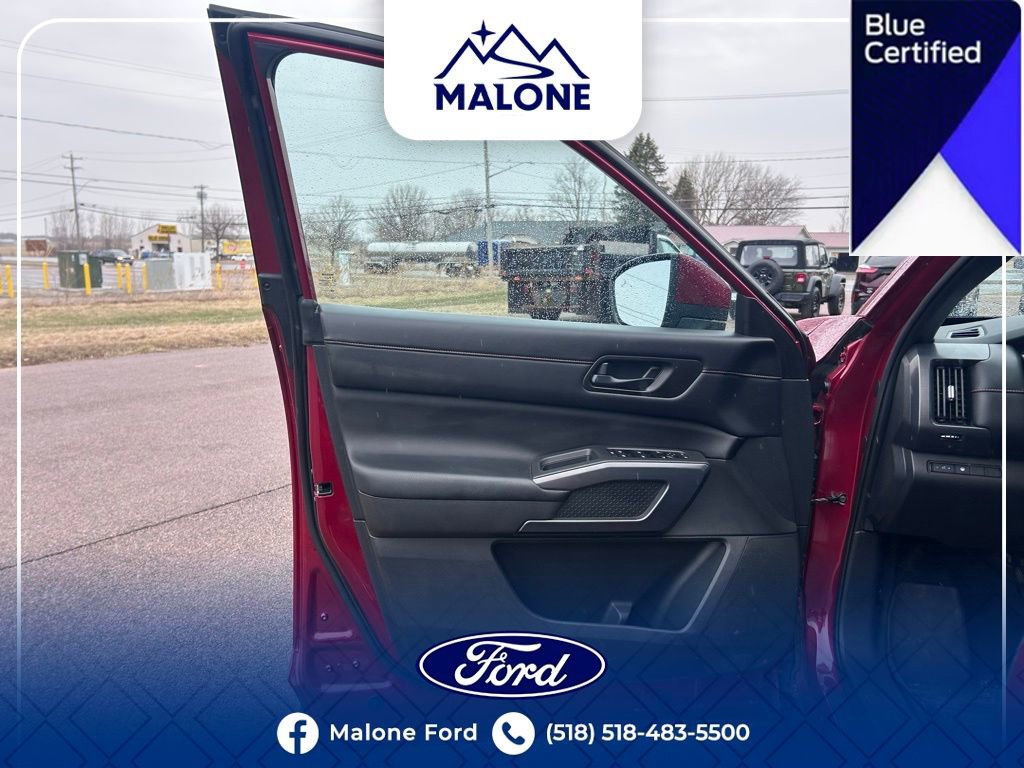 Used 2024 Nissan Pathfinder Rock Creek AWD/4WD image 13
