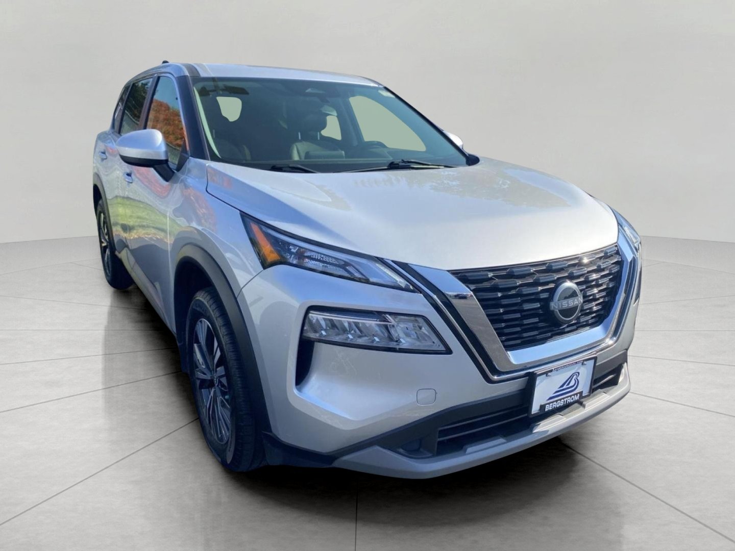 Used 2023 Nissan Rogue SV AWD/4WD image 25
