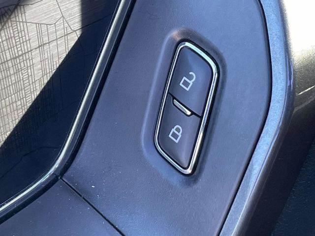 Certified 2022 Ford F150 XLT w/ Equipment Group 302A High image 17